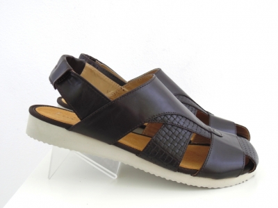 Sandale barbati Lui.Gi, cod 1S90, seria NEW SOFT 1, maro inchis, piele naturala